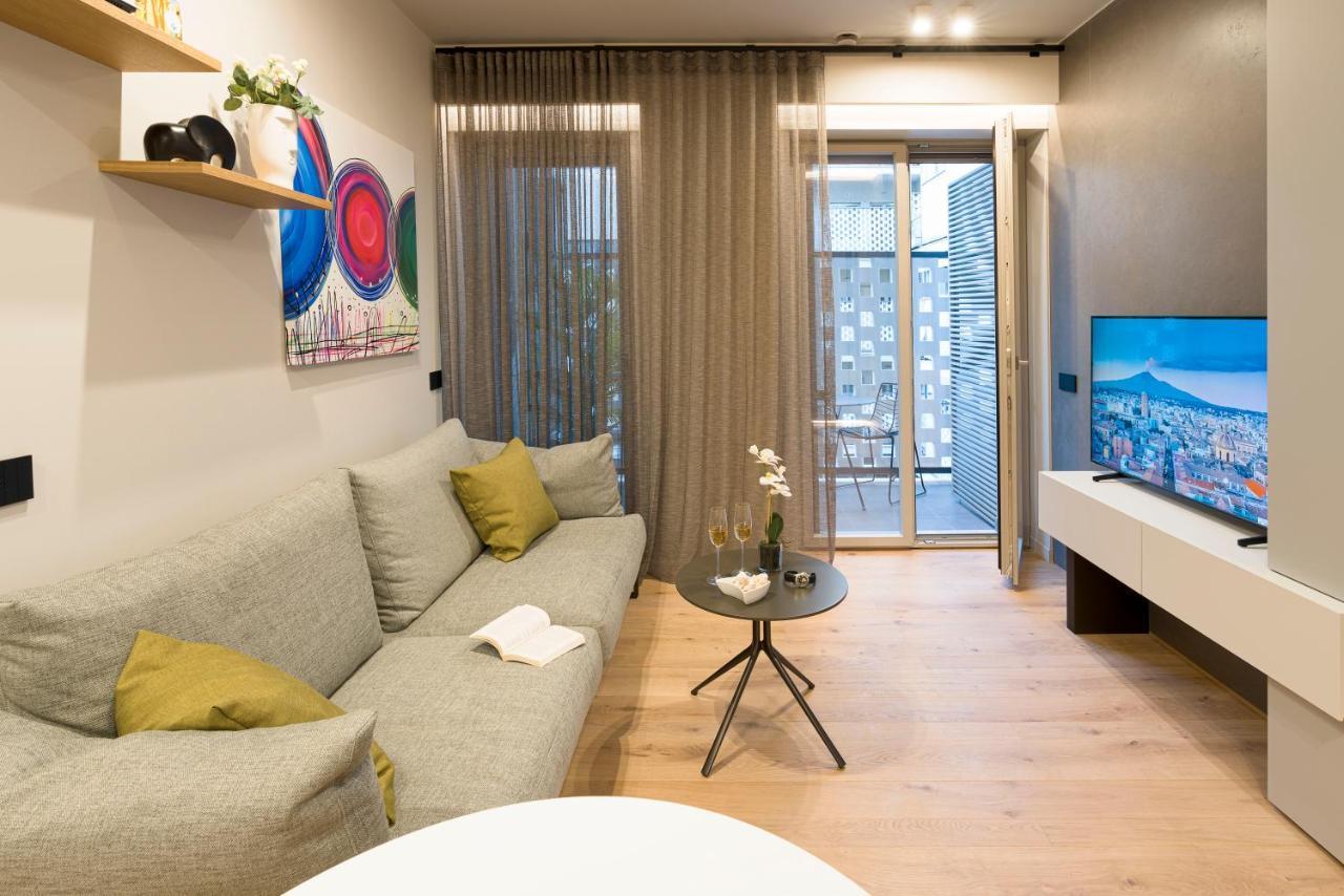 Aera Luxury Suites - 303 304 305 Катания Экстерьер фото