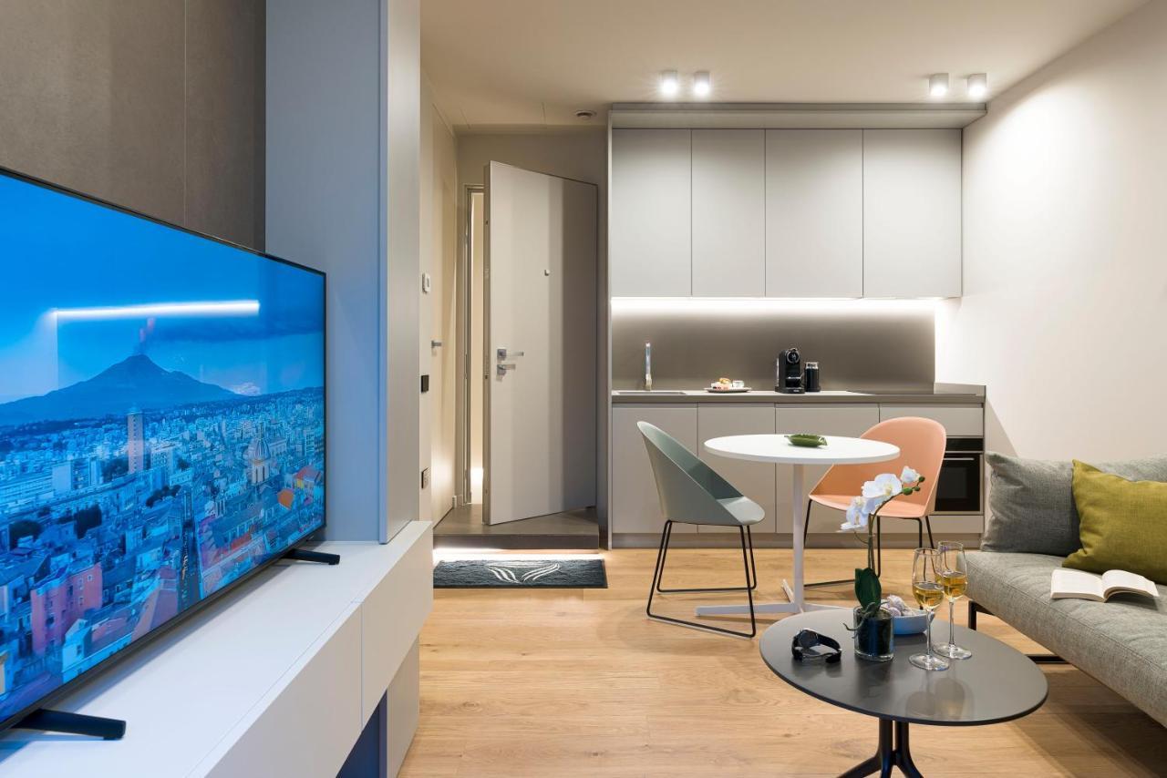 Aera Luxury Suites - 303 304 305 Катания Экстерьер фото