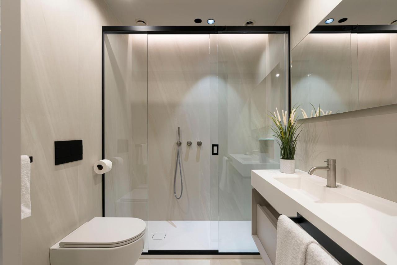 Aera Luxury Suites - 303 304 305 Катания Экстерьер фото