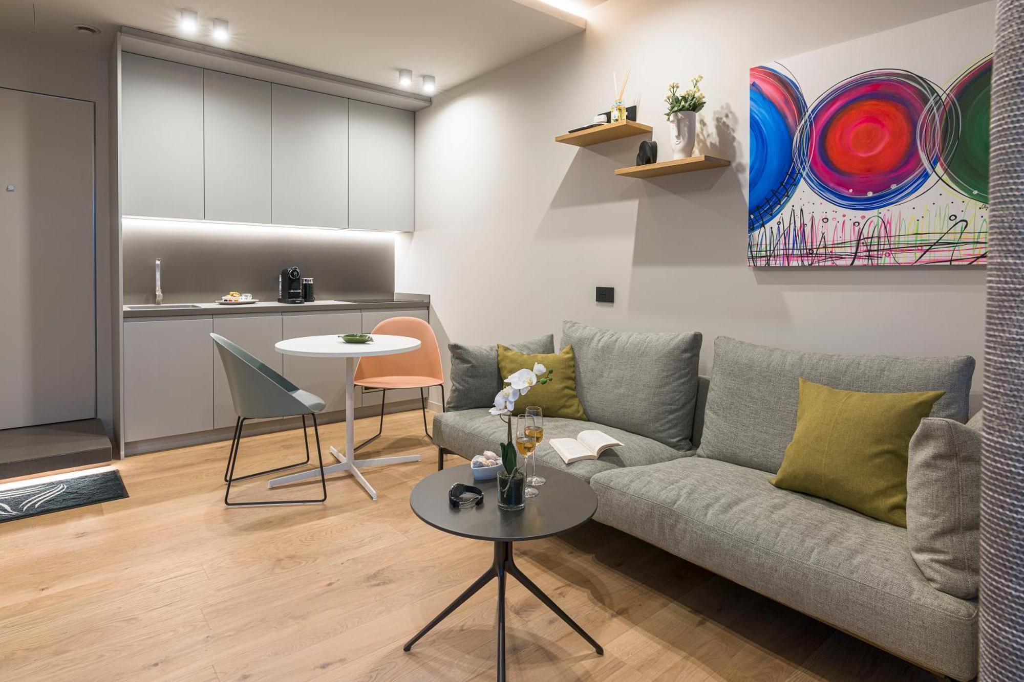 Aera Luxury Suites - 303 304 305 Катания Экстерьер фото